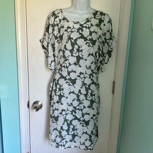 Bobeau Floral dress NWT
